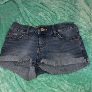 Low rise hollister booty shorts